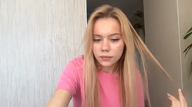 XXX chat uživo modela Glamorforyou