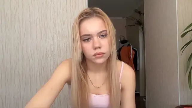 XXX chat uživo modela Glamorforyou