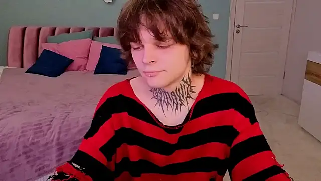 Pokazy przed kamerką – smoozie_kun