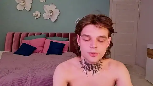 smoozie_kun: διαδικτυακό σόου στην κάμερα