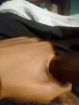 Pokazy przed kamerką – pussy_muncha