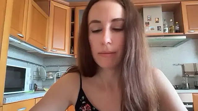 Flamingo_Queen's Live XXX Chat
