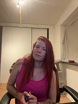 LisaLuxxn Webbikameraesitys