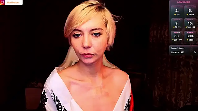 Blondice: онлайн-секс-чат