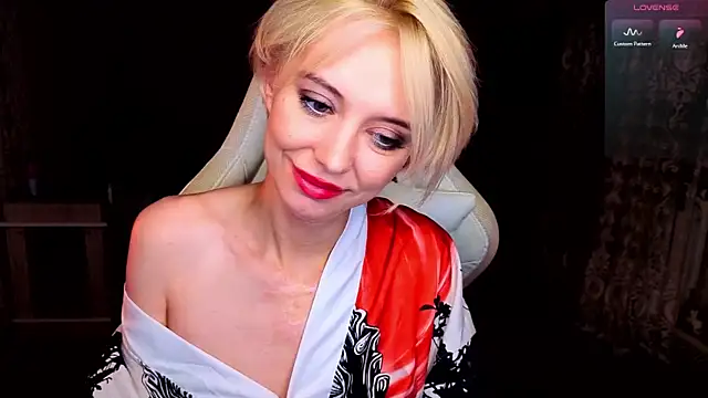 Blondice: онлайн-секс-чат