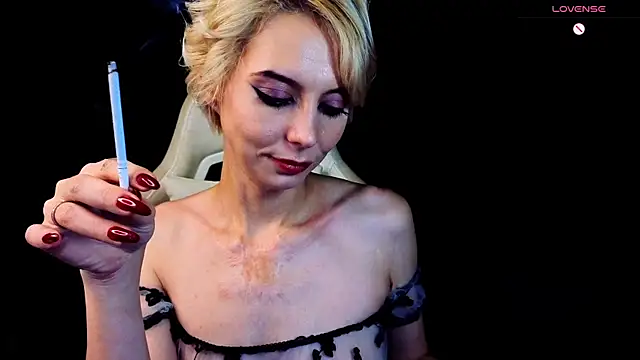 צ'אט XXX בשידור חי של Blondice