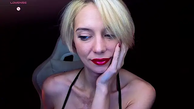 Blondicen Webbikameraesitys