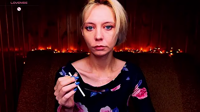 دردشة Blondice الجنسية المباشرة