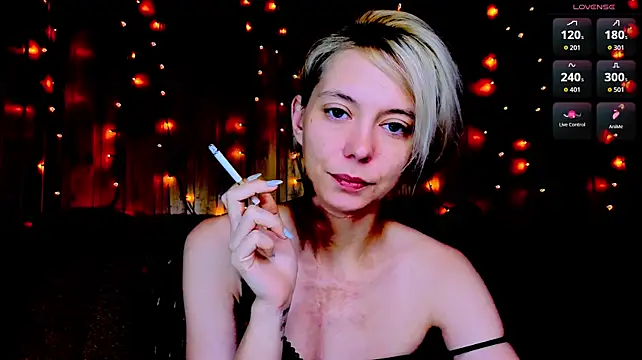 Blondice's Live XXX Chat