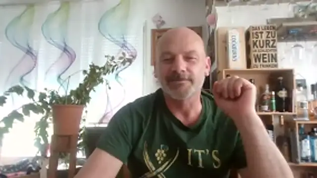 Pokazy przed kamerką – MathiasBW