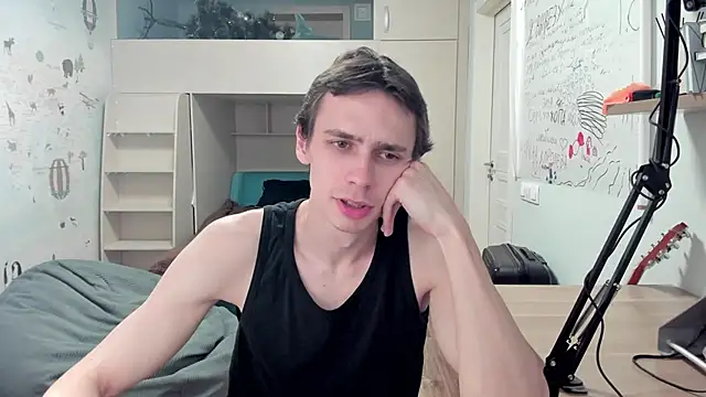 urgoddessboy: διαδικτυακό σόου στην κάμερα