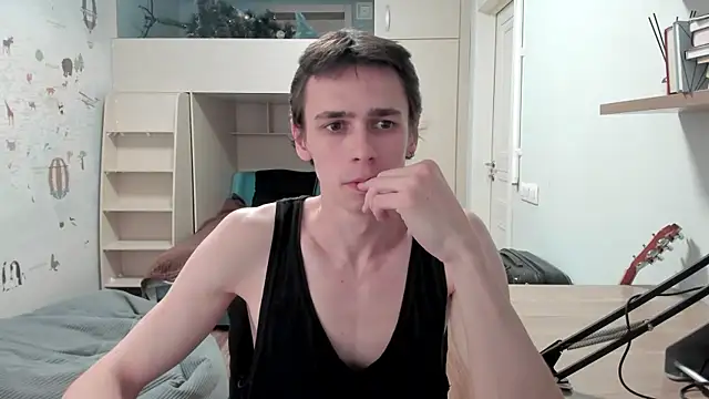 urgoddessboy: διαδικτυακό σόου στην κάμερα