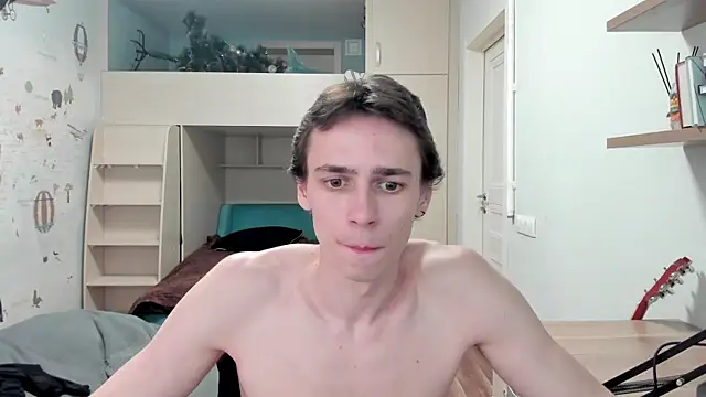 urgoddessboy: διαδικτυακό σόου στην κάμερα