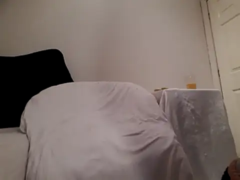 SmoothFemboiUK Webcam show