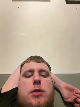 BigDickLiam12 – webcam-show
