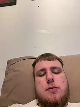 Show modela BigDickLiam12 na web-kameri