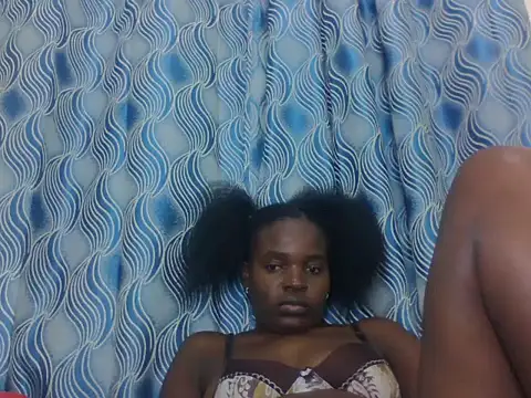 PrettyEve's Live XXX Chat
