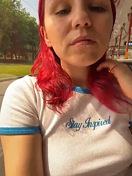 -Straycat-n Webbikameraesitys