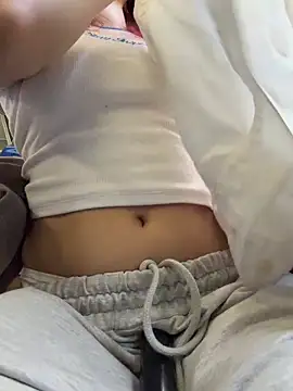 -Straycat-'s Live XXX Chat