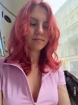 -Straycat-n Webbikameraesitys
