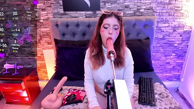 AngeliqueGirard Adlı Modelin Canlı XXX Sohbeti