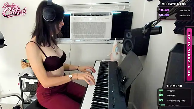 itschloelaurent Шоу с уебкамера