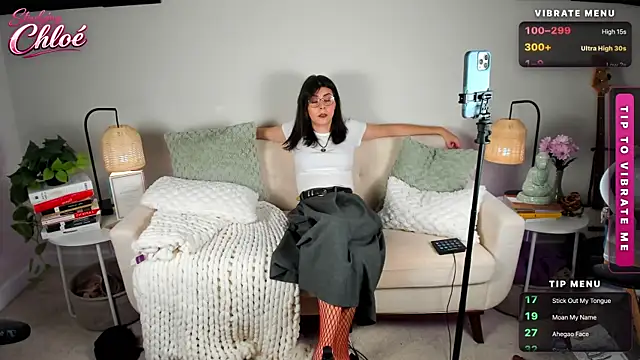 عرض كام itschloelaurent