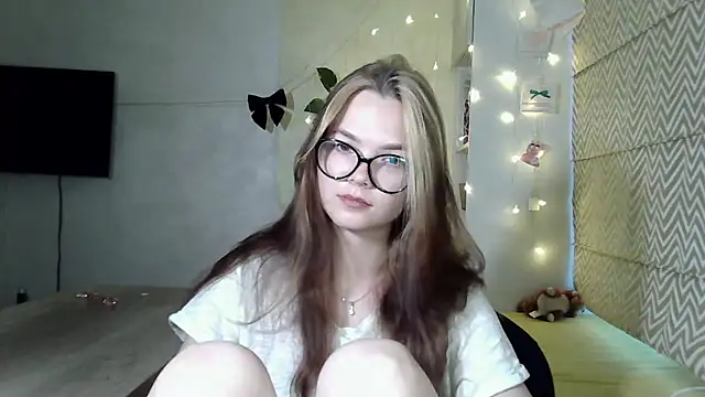 AvrilGillig's Live XXX Chat