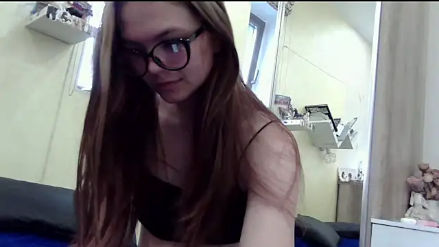 AvrilGillig – Live XXX-chat