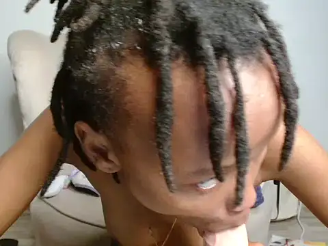 sexy_ignis_aura's Webcam Show