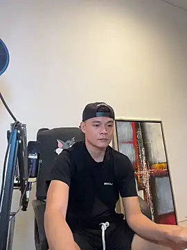 clarkdangerous 在線直播表演