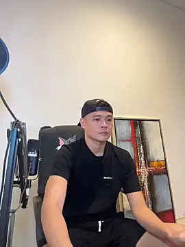 clarkdangerous 在線直播表演