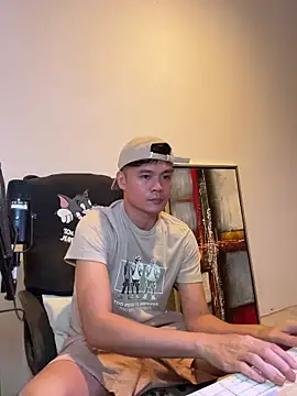 clarkdangerous 在線直播表演