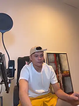 clarkdangerous 在線直播表演