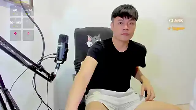 clarkdangerous 在線直播表演