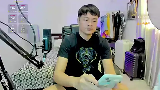 โชว์เว็บแคมของ clarkdangerous