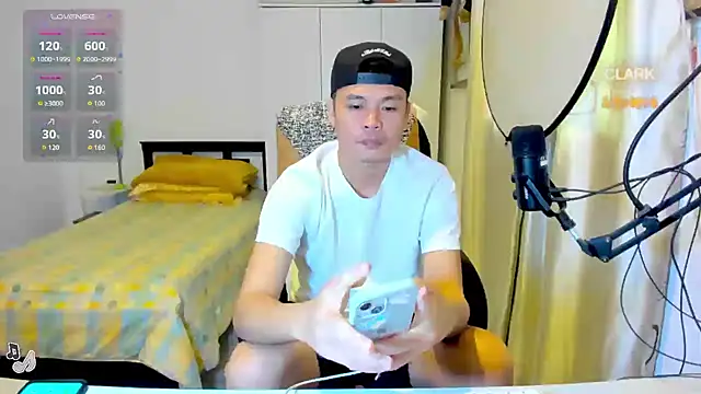 clarkdangerous 在線直播表演