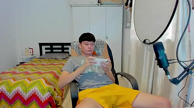 clarkdangerous webkamerás műsora