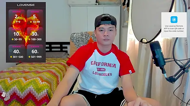 clarkdangerous Adlı Modelin Web Kamerası Şovu