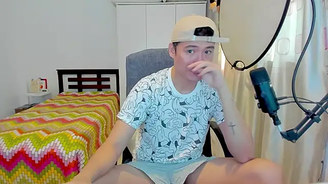 הופעת וובקאם של clarkdangerous