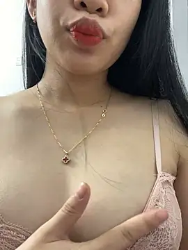 KieuLinh2k4 在線直播表演