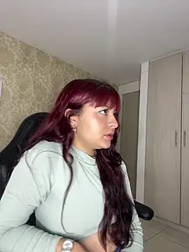Show de jade_foxy19 na webcam