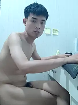 xiaomin66 Show in webcam