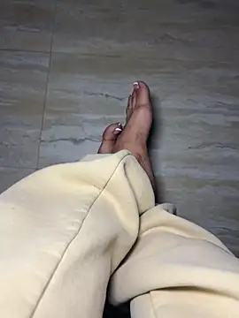 prettytoesfreak's Webcam Show