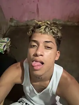 Show modela THE_KING_KEY1 na web-kameri