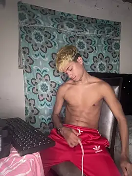 THE_KING_KEY1's Webcam Show