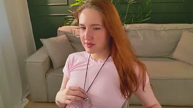 ChloeAster – webcam-show