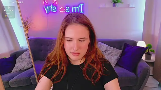 ChloeAster Show in webcam