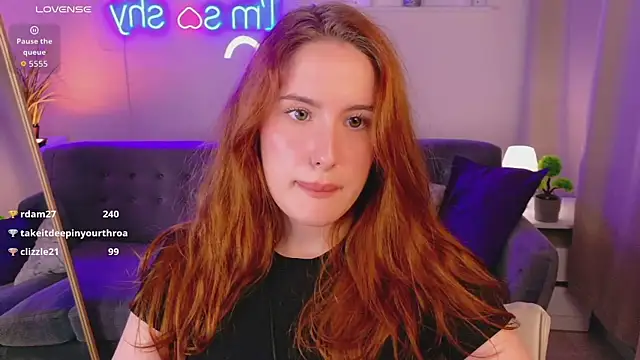 הופעת וובקאם של ChloeAster