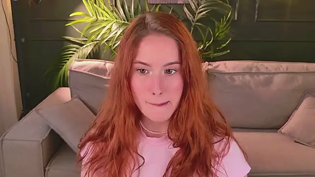 ChloeAster's Webcam Show